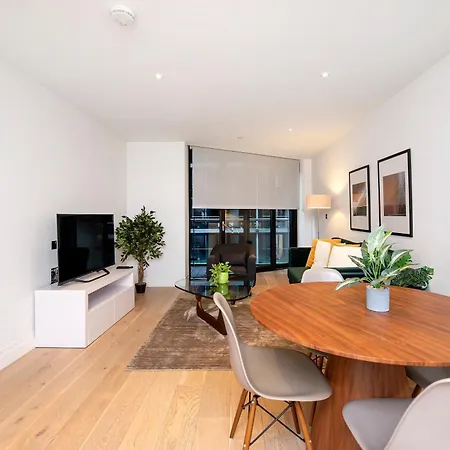 Stylish 2 Bed Close To Battersea Power Station London Exterior photo