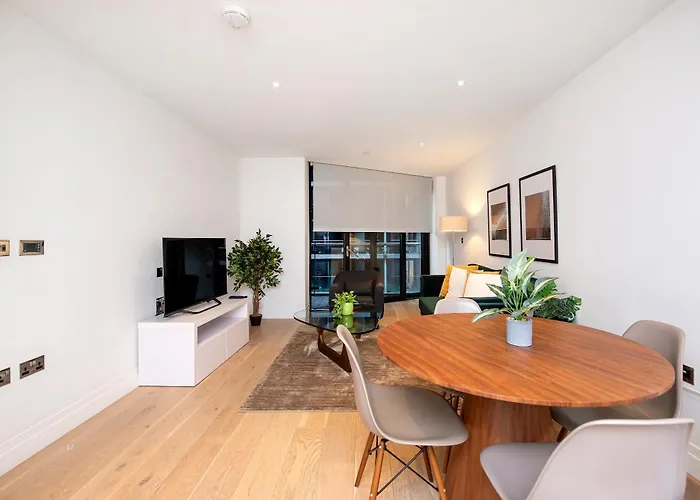 Stylish 2 Bed Close To Battersea Power Station