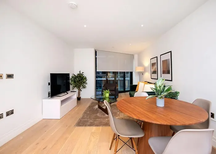 Stylish 2 Bed Close To Battersea Power Station
