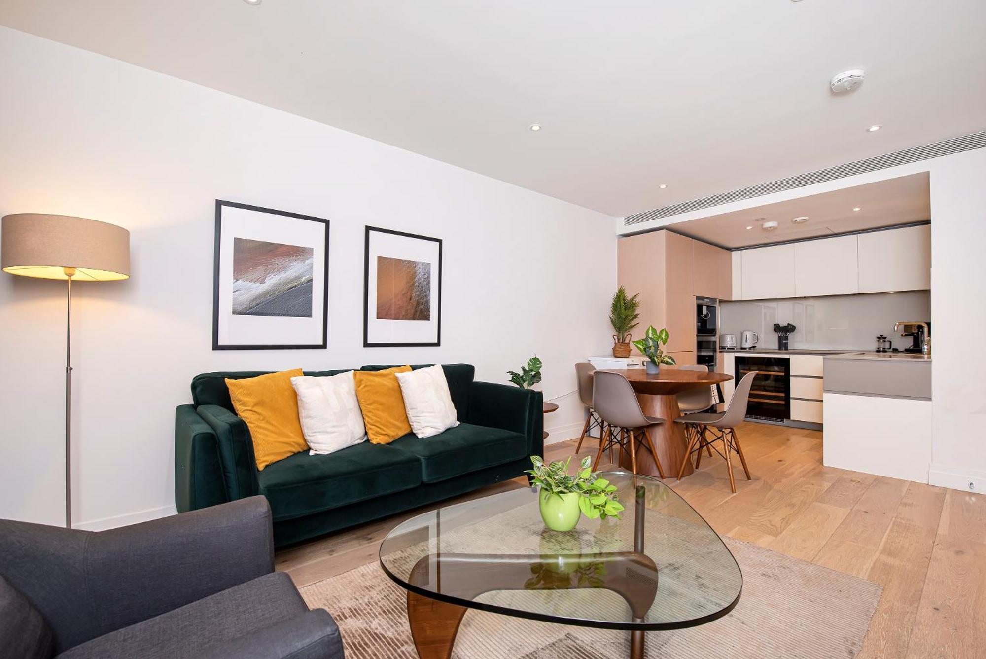 Stylish 2 Bed Close To Battersea Power Station * Лондон