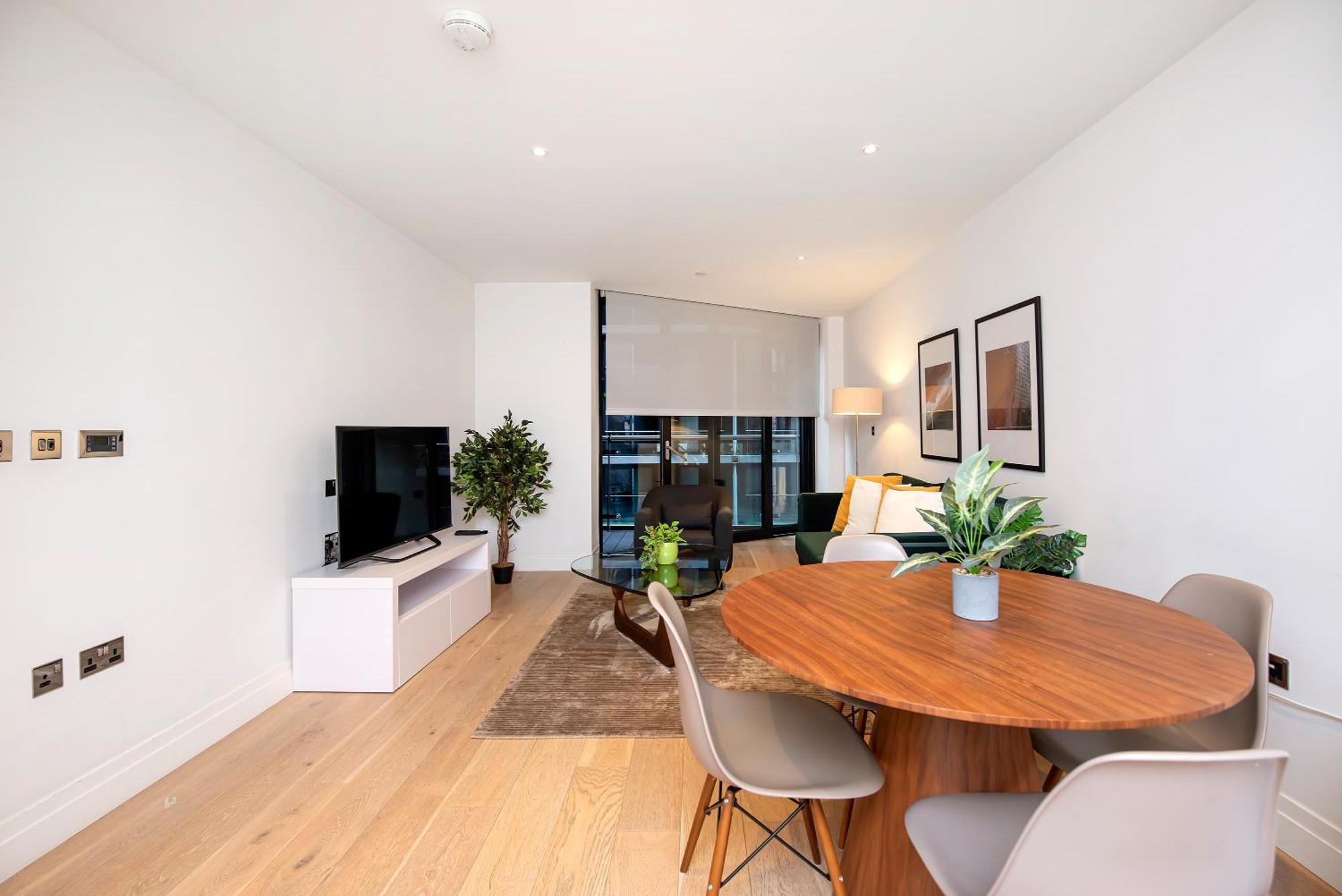 Апартаменты Stylish 2 Bed Close To Battersea Power Station